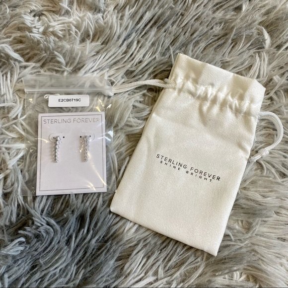 Sterling Forever Shine Bright Dangle Earrings Silver New - Picture 3 of 3